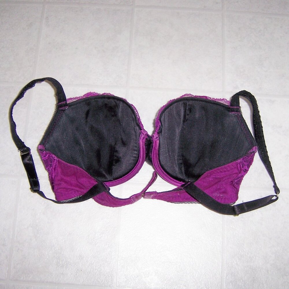 Stella McCartney Purple and Black Rhinestone Lace Bra with Silk lining 34D - Picture 3 of 3